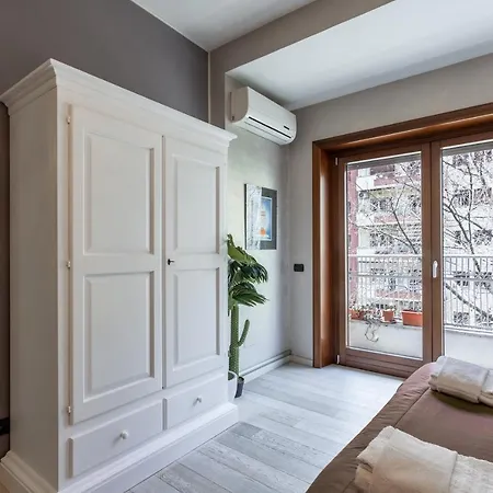 Naima San Pietro Apartament *